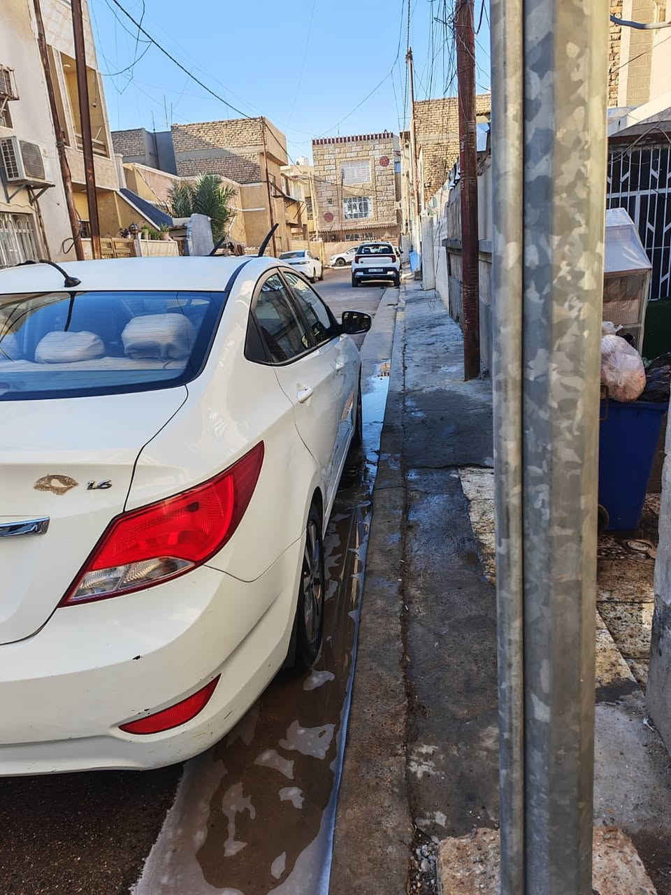 سلام عليكم لبيع اكسنت ٢٠١٦خليجي ١٦٠٠كير محرك بلادمكفولات تبريد صدر تخم تاير باتري كله جديد مابيه كل نقص بيه بيه صبغ بونيد اثر شخوط وباب مبدل نفس الون بلاديه اثر شخوط مابيه اي دواخل او حادث مكفوله ماشيه ٩٠باسمي مكاني بغداد الكرخ ***********سعر ١٠٠وبيه مجال قليل
