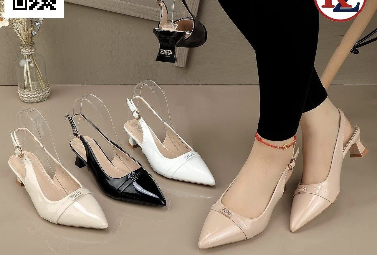 موديلات جديد کعب💥😍💥👟👟
قياسات من37-41😍
(#كاردينيا #للاحذية والحقائب النسائية) 
عنوان - خانقين شارع المصرف مقابيل مجمع شاهين 2
يوجد خدمة التوصيل 🚘


**إذا كنت صاحب هذا الإعلان وتريد حذفه لأي سبب، رجاءا أرسل رسالة إلى الدعم الفني**