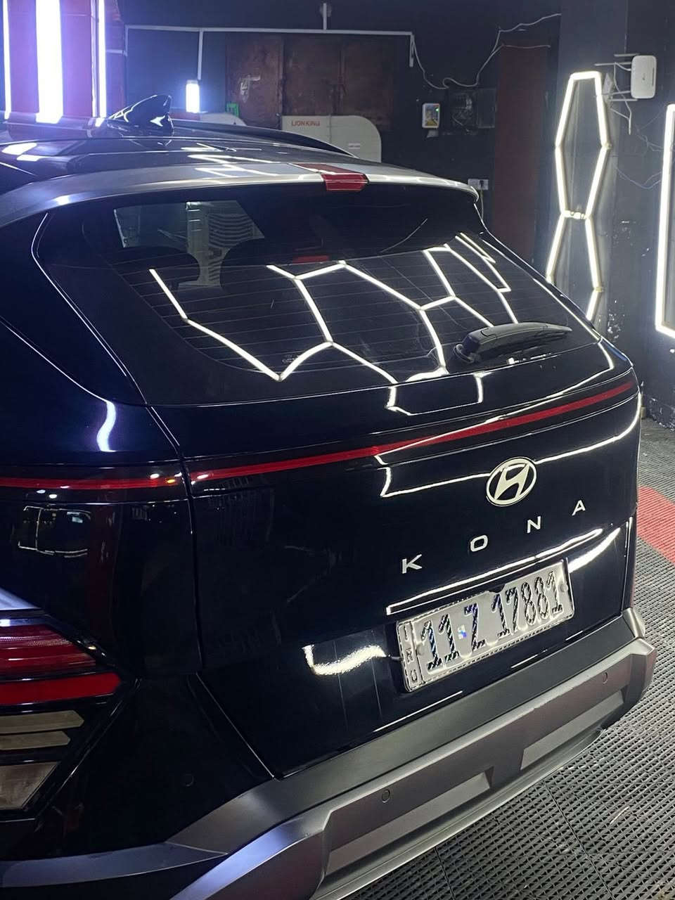 السلام عليكم كونا2023 شكل جديد وارد كوري 🇰🇷
📝مواصفات 
⭕️محرك تيربو 1600

⭕️كير تعليك 

⭕️بصمه تشغيل عن بعد

⭕️هاند بريك بصمه

⭕️شاشه دجتل متصل  وعداد متغير 
⭕️شاحن ويرلس 
⭕️نضام ترحيب 
⭕️كشنات كهرباء + تدفئة+تبريد 
كشنات الخلفيه تدفئة 
الستيرن تدفئه 
⭕️رادارات اماميه + رادارات خلفيه+ نقطه عمياء
⭕️تحديد مسار  وتحذير عند عند الانحراف +سياقة ذاتيه + اوتو بارك 

⭕️انضمه قياده درايف مود (نورمال_سبورت_سنو)

⭕️اوتو هولد + نضام صعود منحدرات 

⭕️اشاير بل مري +رادار 

⭕️تبريد بيانو قطعتين امامي وخلفي

⭕️تحكم ستيرن اربع جهات

⭕️شاشه كبيره تدعم نضام اندرويد اوتو وكار بلي 

⭕️اهتزاز الاستيرن عند الاقتراب
🚙تتقدم الى الامام ⬅️وترجع الى الخلف عن طريق البصمة➡️
⬅️☑️السعر165وبيهه مجال  💯❤️

للاستفسار***********
