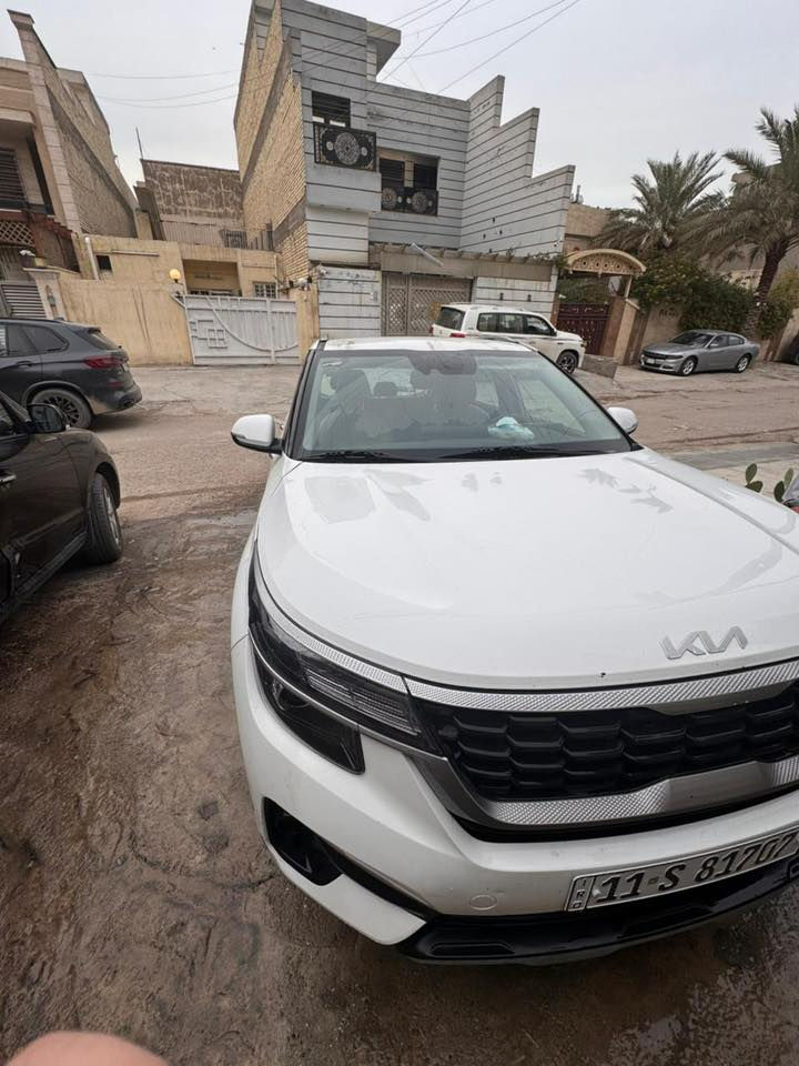 السلام عليكم
كيا سيليتوس خليجي 2022 للبيع 
بصمة + تشغيل عن بعد 
محرك دوش 1600 
6 وضعيات قيادة 
لدات داخلية 
شاشة متصل مع الدشبول 
تحكمات ستيرن 
مري شفط 
كشنات جلد 
وباقي المواصفات معروفة
تخم تايرات جديد
السيارة بدون قطرة صبغ 
بس كم رصعه واضحات بلصور والسونار مرفق مع المنشور 
السيارة عليهة ادامة من كل النواحي 
رقم وسنوية وهزة كلة جديد وبأسمي شرط التحويل 
ماشية 107 الف كيلو 
السيارة جديدة وخير من الله وبلحقيقة كلش حلوة 
مكاني بغداد شارع فلسطين 
145
***********
