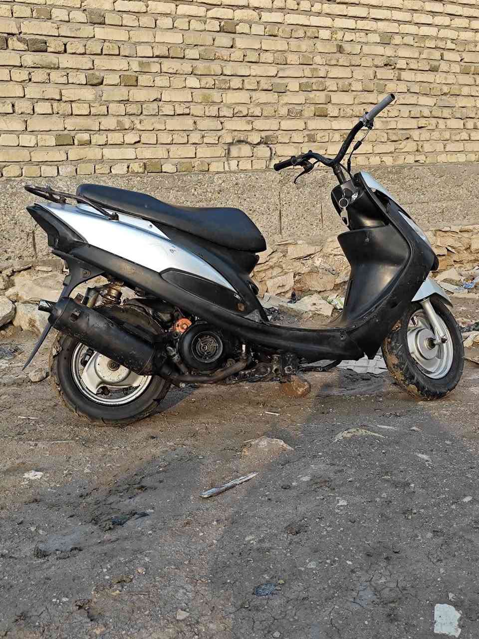 سلام عليكم ماكس منغولي للبيع  نقص دشبول الكهربائيات شغاله بس تربط الدشبول   ضفيره بلادي  هندر واحد تشتغل  تايرات جدد ولباقي شوفت عينك    السعر 300  العنوان بسماوه ال معالي قرب محطة الغاز رقم الهاتف ***********
