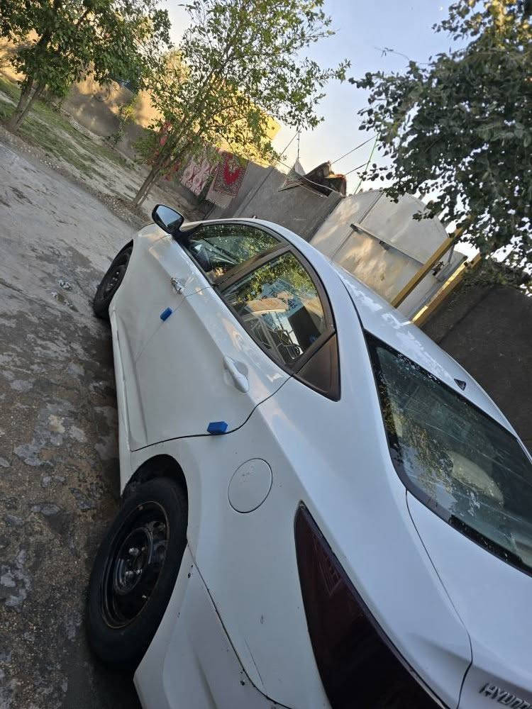 اكسنت 2013 خليجي فول مكينه 1600 بيه صبغ جملغ خلفي وشوي عابر علا باب الباقي مكفوال مكينه كير حدادي مكفولت السعر 78بيه مجال الرقم الهاتف ***********/*********** كربلاء, العراق
