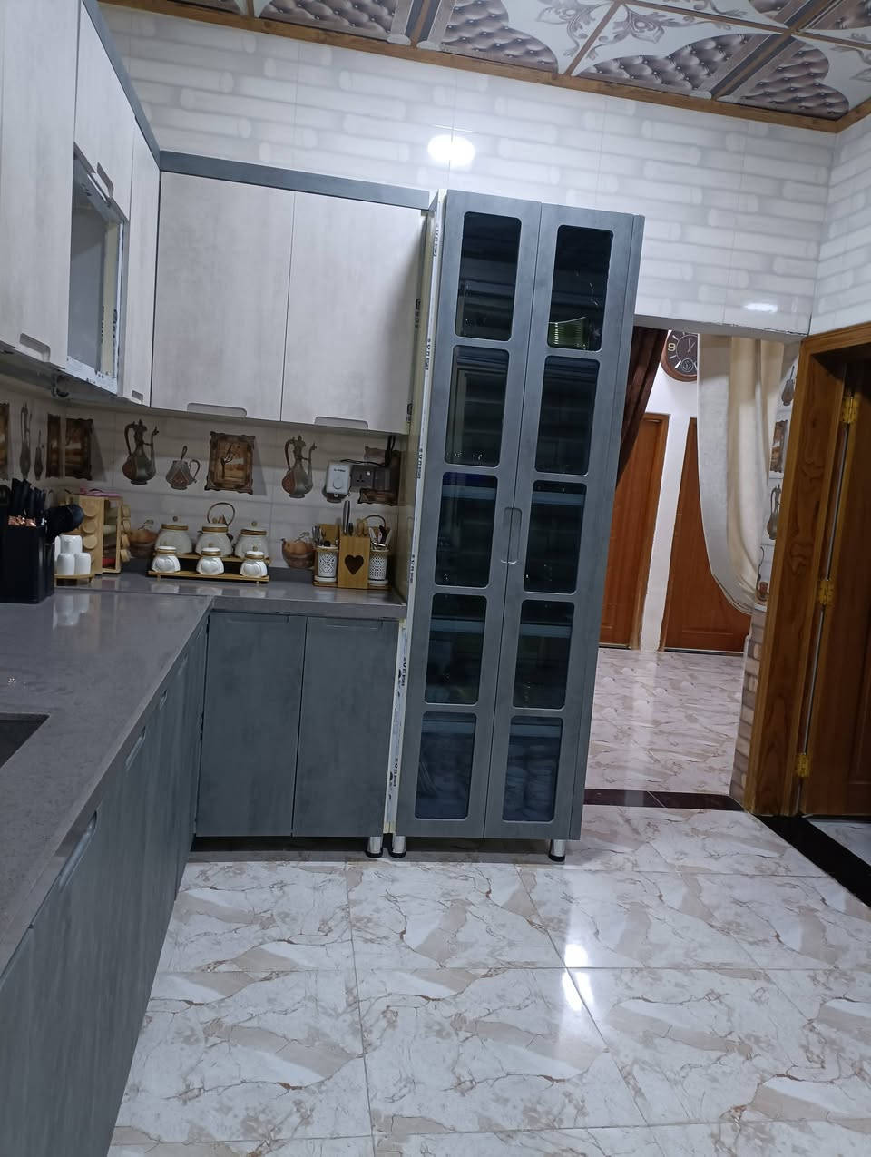 السلام عليكم 
بيت للبيع المواصفات داخل الصوره الواجهه 7 ونص  والنزال 30 عرض الشارع 30 طابق واحد بناء بلوك اي استفسار مراسله خاص فقط رجاءآ


**إذا كنت صاحب هذا الإعلان وتريد حذفه لأي سبب، رجاءا أرسل رسالة إلى الدعم الفني**