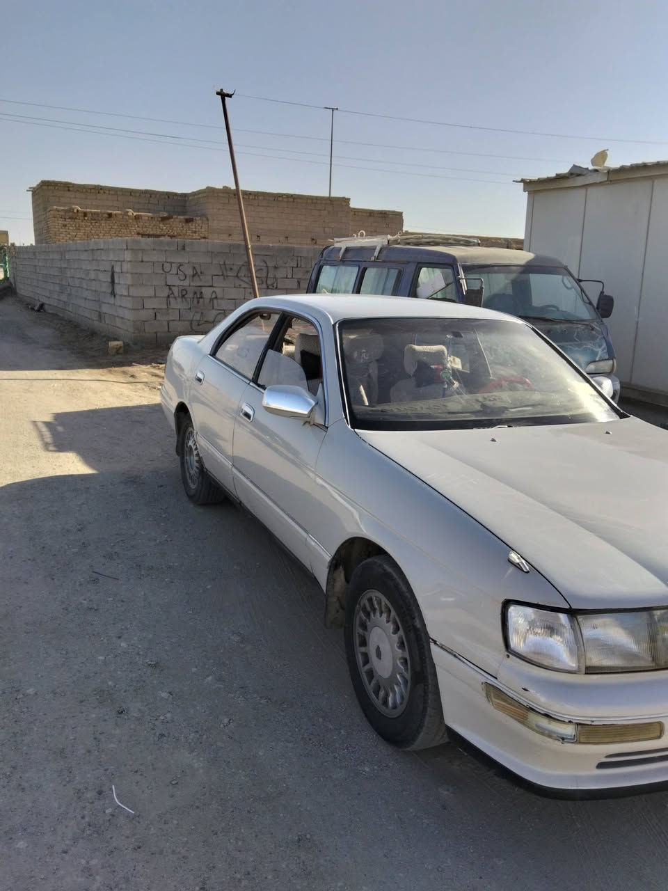 السلام عليكم بطه لبيع موديل 1993 رقم ذي قار  سيارة مكفوله كفاله عامه محرك كير كرتون  مكان سياره ناصريه سوق الشيوخ سعر 63وبيه مجال الاستفسار ***********
