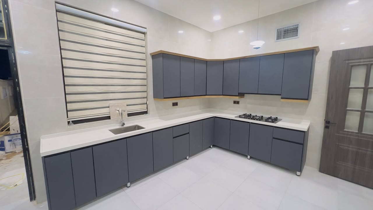 معمل الأمير اللأمنيوم والابي بي سي
مطابخ HDF 
الدروجه 
الشبابيك سلايت 
مرمر كوارتز طبيعي 
العنوان /الصويره /شارع التربيه مجاور مكتبة نور المنتظر /حجي ضياء المشهداني***********
