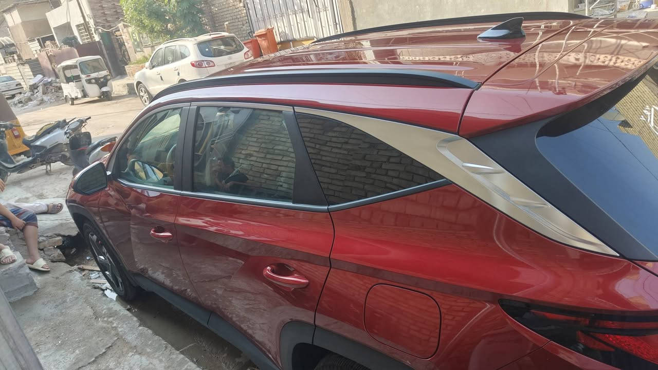 سلام عليكم 
توسان للبيع موديل 24لون احمر دم الغزال
مواصفات نص فول حادث موظح بل منشور
رقم بغداد سياره جاهزه بسمي طختهه خفيفه 
سياره جديده بعدهي زيرو مكانهه بغداد رقم
سعر215وبيهه مجال قليل 
***********
