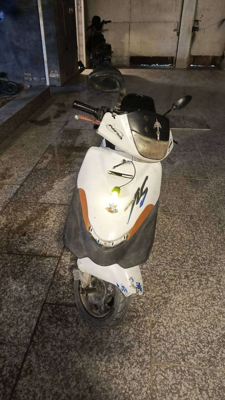 السلام عليكم
دراجه فراشه فضاءي البيع
دراجه نضيف وكلشي شغال سرعه140 دراجه مستعجل على بيعته محتاج 
سعره100قفل خاص موجود


**إذا كنت صاحب هذا الإعلان وتريد حذفه لأي سبب، رجاءا أرسل رسالة إلى الدعم الفني**