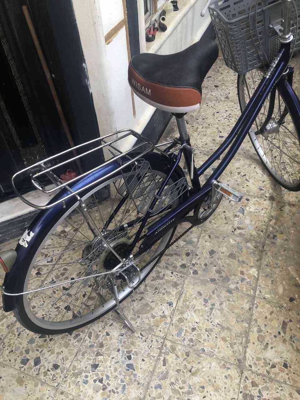 السلام عليكم بايسكلً نظيف لال بيع استخدام سبوع بعده جديد حجم27 ابو الكير لايت ممرتبط بل تاير وحد ويفتح وينسد سعر100


**إذا كنت صاحب هذا الإعلان وتريد حذفه لأي سبب، رجاءا أرسل رسالة إلى الدعم الفني**