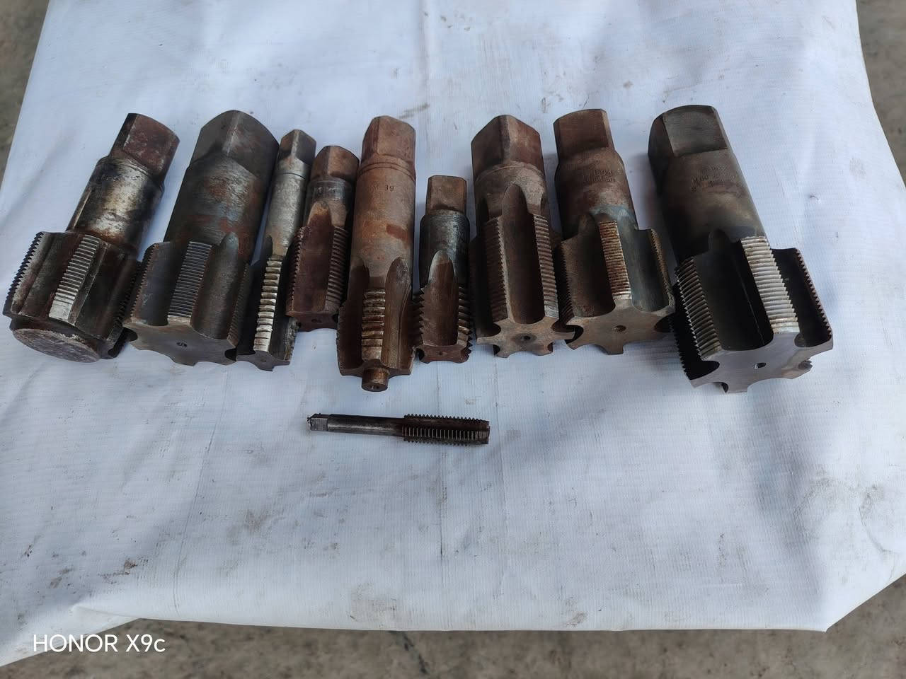 قلغوز الماني ***********
