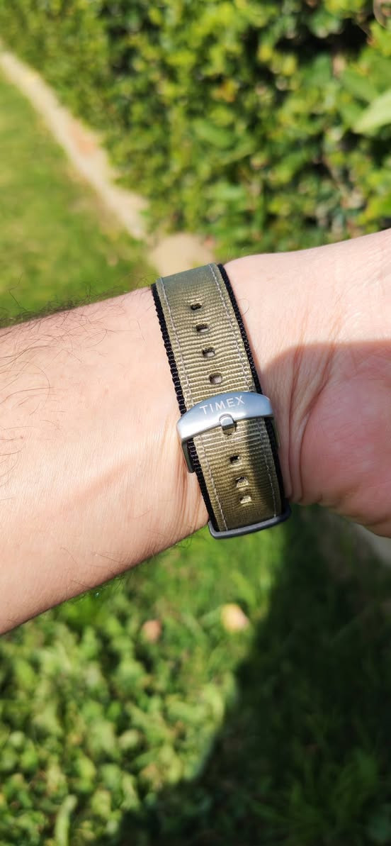 سلام عليكم ورمضان كريم 

* تايمكس عسكري كالجديد
* هيكل الساعه من الكاربون 
* نظام 12/24
* قطر 40
* مقاوم ماء 200 متر 
* اضاءه 
*سير كتان 
* السعر 55 الف 
* متوفر توصيل


**إذا كنت صاحب هذا الإعلان وتريد حذفه لأي سبب، رجاءا أرسل رسالة إلى الدعم الفني**