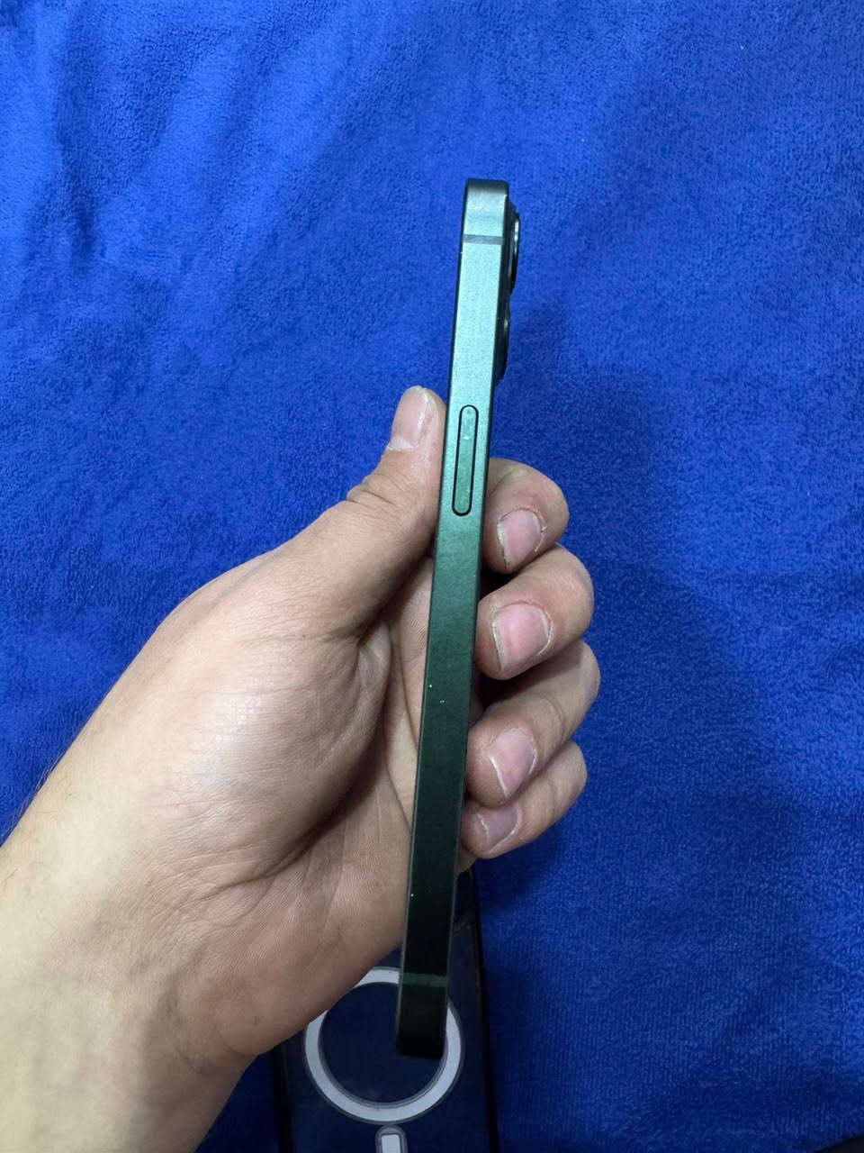 سلام عليكم ايفون 13العادي
النضافه مثل ماموضح الجهاز بطاريه 81 
لامبدل بي شي ولا مفتوح الجهاز على وضع البلادي 
الجهاز ويا كارتونه مالته 
السعر 450
للشراي يتصل ***********
