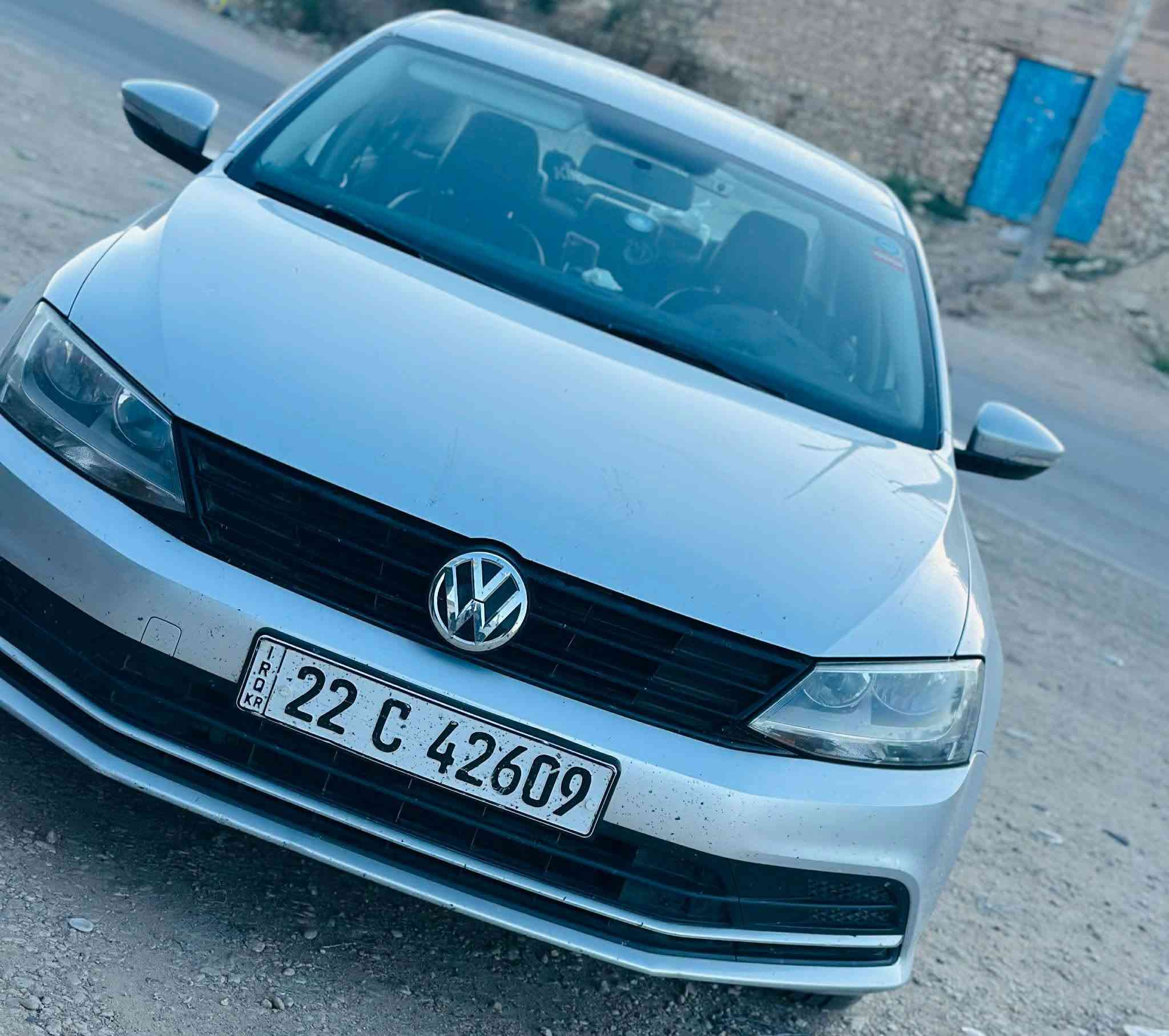 إعادة نشر بسبب الوعود الكاذبة !
جيتا خليجي موديل 2015 محرك 2000 تنفس طبيعي
السيارة مكفولة من الصبغ والتبديل والبارد فقط شخط 
بالباب الخلفي الايمن وايرباك ستيرن طاك بسبب ضربة
خفيفة لم تؤثر على دعامية السيارة اطلاقاً السيارة جدا 
نظيفة كما موضح بالصور والسونار .
السعر 110 $ 
المكان : الانبار
للتواصل ***********
