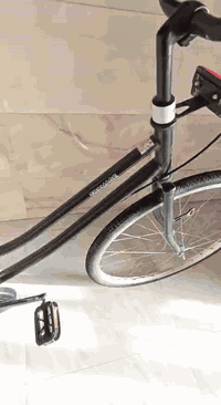 السلام عليكم
بايسكل حجم 26
مديل 2017
مختم من السكان للسله 
قبل 3 ايام طلع من الحاويه 
بعده بوصخ الحاويه 
غراضه كامله 
كلشي كامل نظافته 100/95
السعر 200 
المكان البصرة الصالحيه 
رقمي ***********
