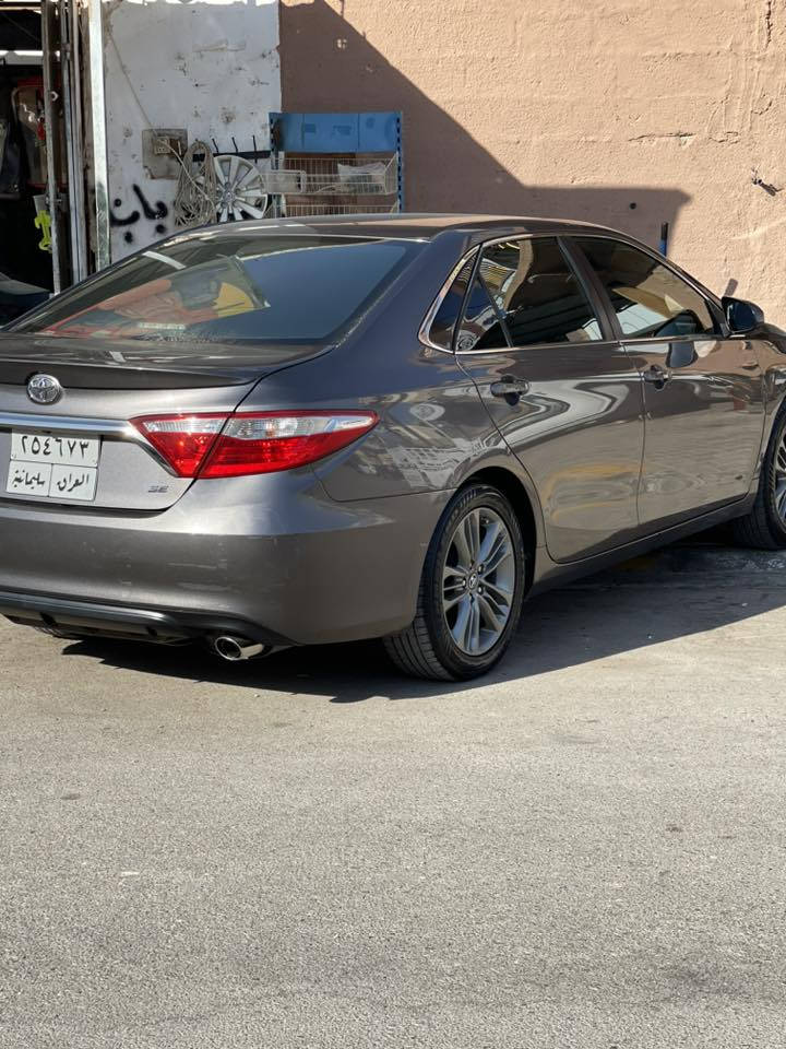 كامري موديل ٢٠١٧ se. ضرر بونيد تجاري   جاملغ بدل بيلادي ،118 ميل ماشي  ،  ما بي عيب بشرط   
سعر مناسب ،

***********
