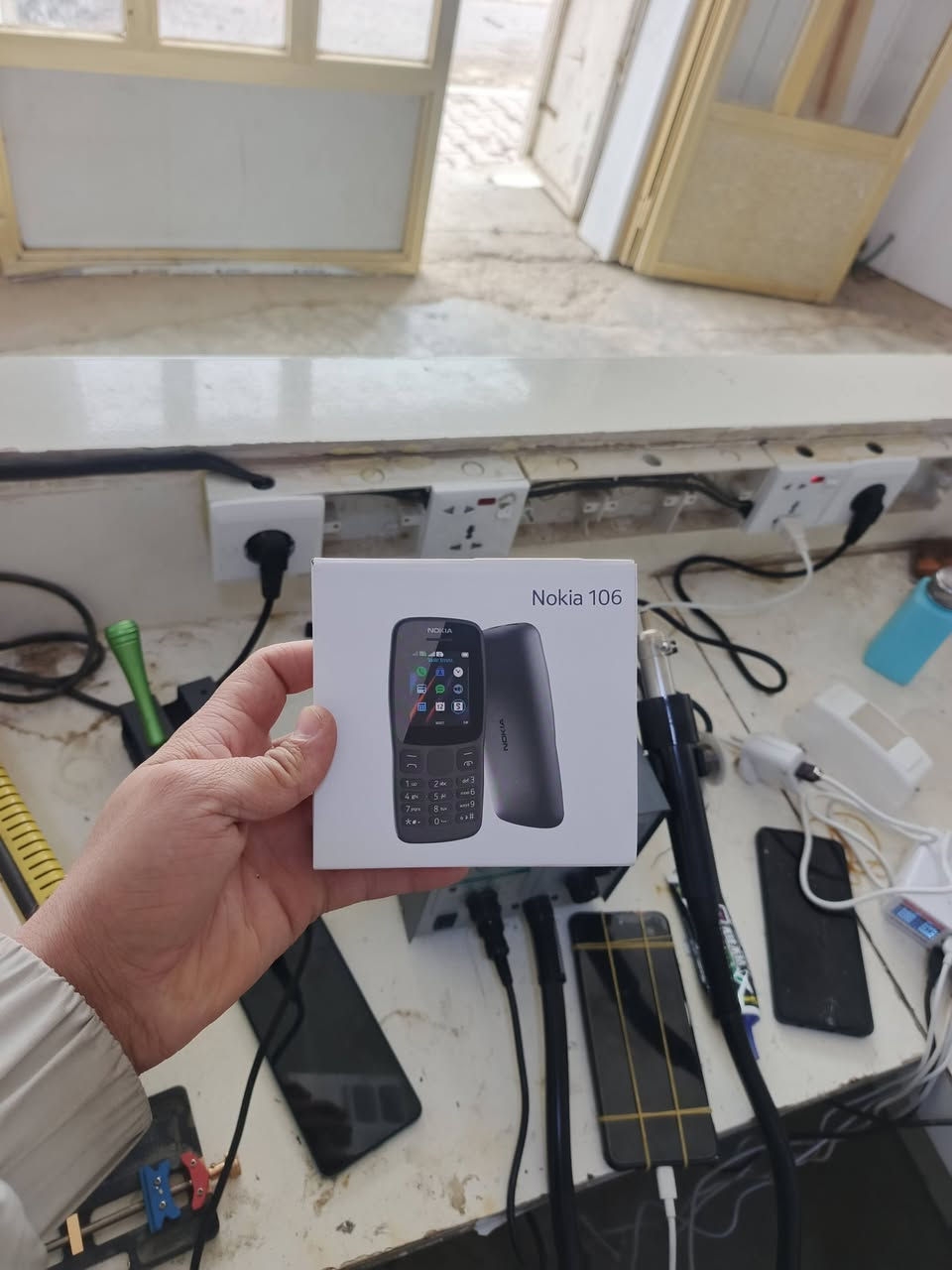 #عرض_خاص
#السعر_فقط_20_الف_دينار_فقط
اغلب شاشات اجهزة الهاتف فقط ب20الف
مع الضمان بعد الشد +يوجد رصيد اسيا +زين+كورك 
يوجد اجهزة الهاتف (نوكيا) صرصر فقط ب 15 الف 
يوجد كفرات + لواصق كافة الاجهزة 
#العنوان_مدخل_ناحية_الزاب_مفرق_الزاب_الصباغية 
#مكتب_علي_فون
(***********) الاستفسار اكثر خاص او الاتصال
