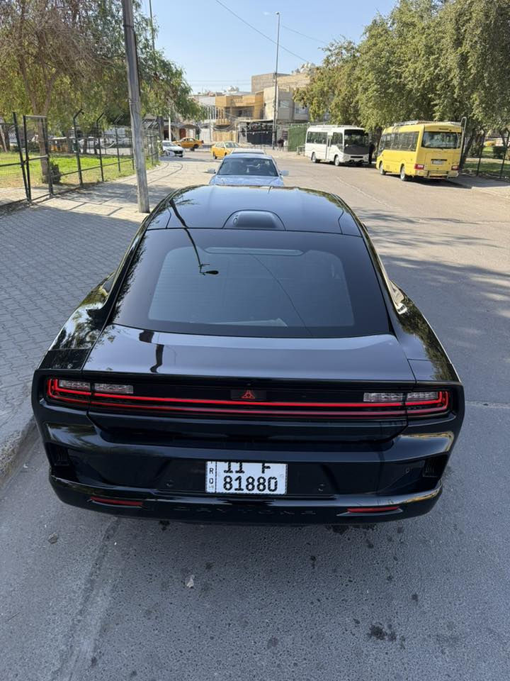 فئة RT Daytonaكهرباء بلكامل
رقم مميز ✨
الموقع: بغداد – الكرخ – شارع حيفا
الممشى: 950 ميل فقط (تقريباً زيرو)
تمشي 500 كم بالشحنة الواحدة
قوة 690 هورس باور 💪
ارتي دايتونا فل مواصفات

الحالة:
قطعتين صبغ (جاملغ خلفي + جاملغ سايق)
بدون دواخل
بدون شواصي
بارد خفيف بالبنيد
بدون مرواس بيع فقط رجاء 🙏 
رقم التواصل :-:-:
***********
***********
