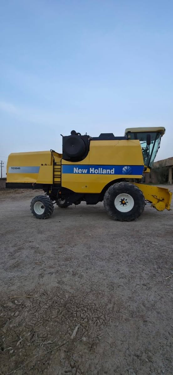 اسلام عليكم حاصدات نيوهولند للبيع موديل 2013 الاستفسار على رقم *********** اخوان مكلف بالنشر
