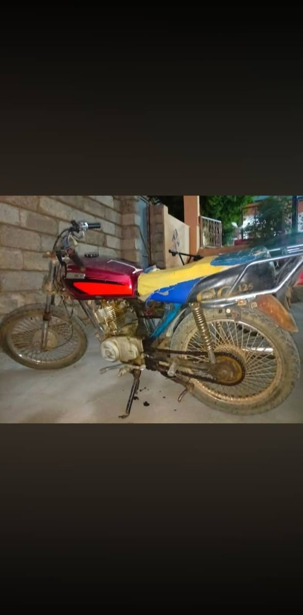 السلام عليكم عند موطور للبيع شغال سعر 150 وبي مجال


**إذا كنت صاحب هذا الإعلان وتريد حذفه لأي سبب، رجاءا أرسل رسالة إلى الدعم الفني**