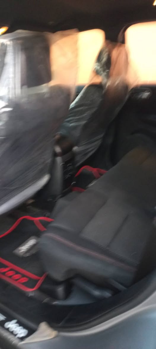 سلام عليكم جيب لاريدو موديل ٢٠١٧ ضررها بوند وجاملغ اليسار وجاملغ اليمين تقريبا نصف بدون بارد ماشيه ١٤١ ميل السياره موصفات شاشه كبيره كشنات تدفئه ستيرن هيتر حراري السياره فول ماعد بانوراما السياره دفع رباعي رقم دهوك سعر ١٧٧ بيهه مجال قليل وعليها غرامه ٩ $ دولار أمريكي ينزل من سعر رقم تلفون كورك *********** اسيا *********** السياره بل موصل/////
