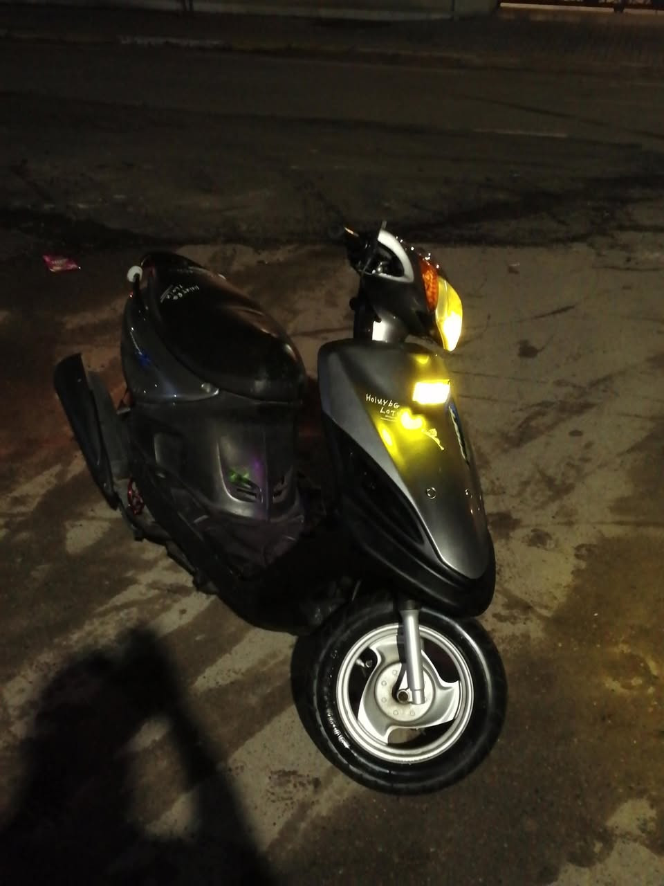 السلام عليكم
دراجه ماكس قجمه للبيع
تجي تشوفها دراجه نفس الي بصور
بس السلف مايشتغل
دراجه نضيفه نفس متشوفون
بيها صالنصه FM
سعرها 550 وبيها مجال حك الجيه اوتدللون
مكاني تكريت
رقم ***********
