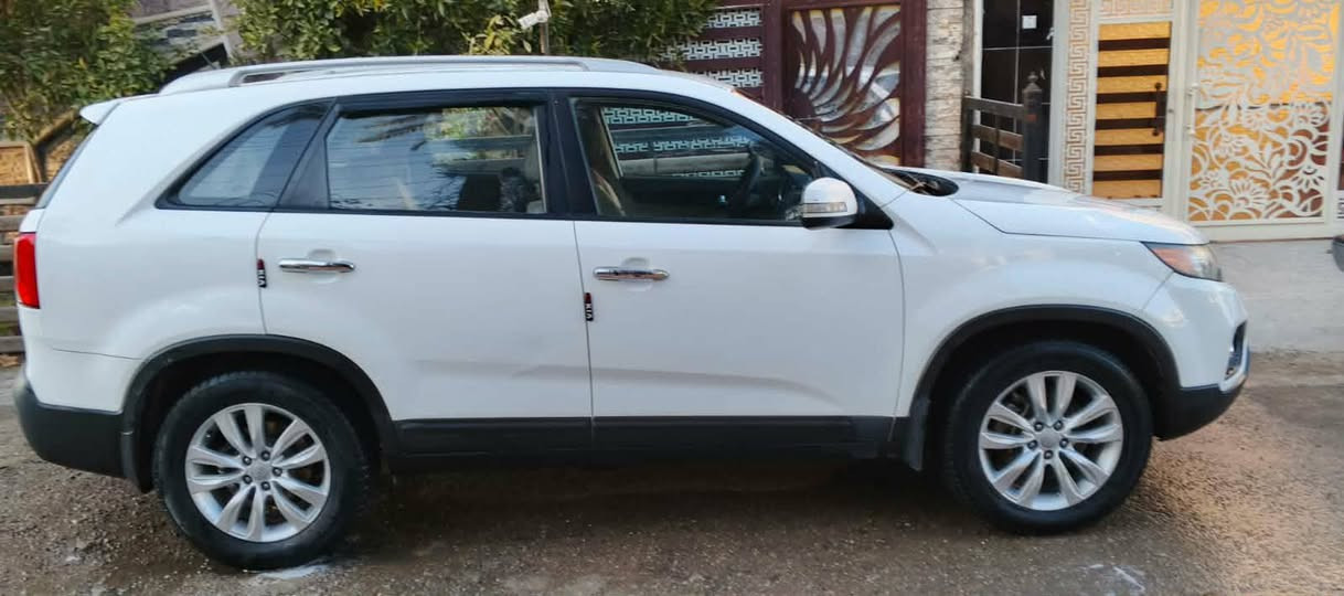 سورنتو خليجي ١٣ محرك ٢٤٠٠ دوش ..٧ راكب  هزة سنوية كاملة مبدل البنيد .. واتس اب    *********** بغداد, العراق
