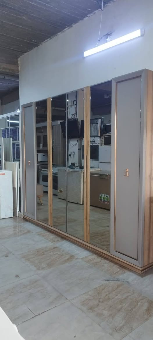 غرفه ماركة شرط النظافة اخو الجديد ٦٥٠ وبي مجال شراي دزلي صوره عالخاص يوجد توصيل محافظات يوجد كادر فتح وشد


**إذا كنت صاحب هذا الإعلان وتريد حذفه لأي سبب، رجاءا أرسل رسالة إلى الدعم الفني**