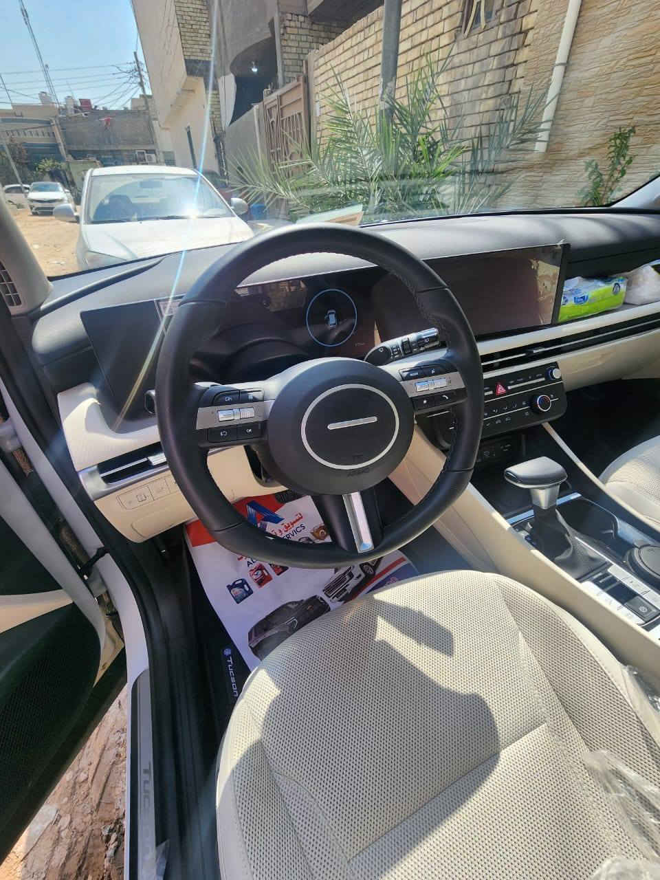 توسان 2025 زيرو السياره ماشيه 900كيلو فقط تو كلر خليجي
بصمه تشغيل بصمه أبواب
شاشه متصله كامره دواره
رادار خلفي امامي
 محرك 2000 دوش 
كشن كهرباء و جنطه كهرباء 
بردات خلفيه 
5ويل كب حجم 19
تبريد كشنات سايد بريك دكمه
السعر 336  و بيه مجال حك الجيه 
مكان السياره كربلاء 
للتواصل ***********
