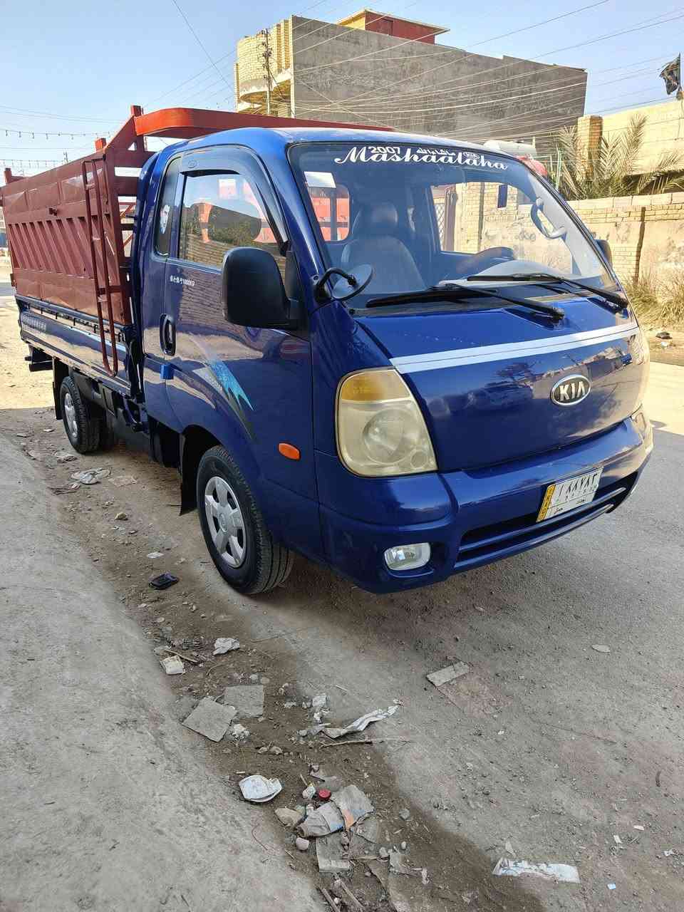 السلام عليكم 
كيا للبيع موديل 2007 رقم بغداد تحويل مباشر 
مكينه 2700 مفتوح لاصرف لا بخار جديده 
مكفولا من ضربه فقط صبغ جماليه اثر جراد 
شاصي مكفول تخم تاير صدر مشط باور كله جاهز 
سعر 80 مكان بغداد ه‍ *********** 
غير متواجد عل انت اتصل وتدلل
