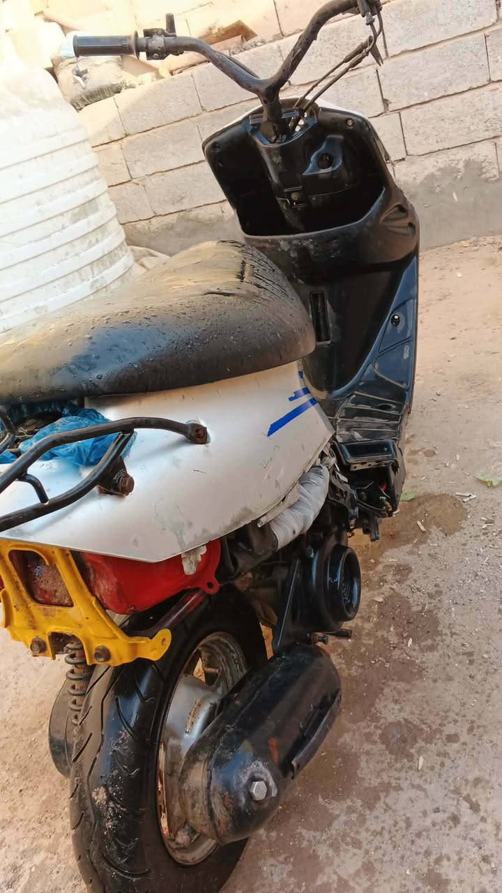 سلام عليكم .  دراجه بيجي حربيه نضيفه شغل واطلع نهضه فول محرك ناعم سعر 200 بيه مجال مكاني السماوه 
صاحب الدراجه  *********** بي واتساب
