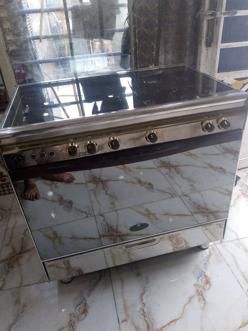 طباخ كريازي مصري كلة شغال سعرة 240بي مجال عنوان زين القوس ***********
