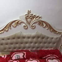 غرفة اخشاب مستعمله + مكينه خياطة للبيع سعر الغرفة 400 الف   سعر المكين...