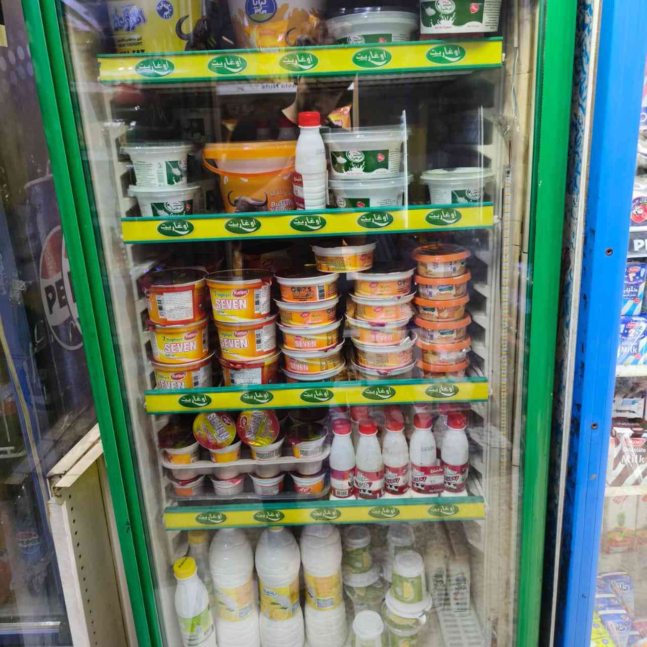 عارضات ٣ للبيع نضيفات بشكل ومداخلات تصليح ابدد سعر القطعه ٢٧٥ واذا شلع بيهم مجال العنوان حي سومر الشعب ***********
