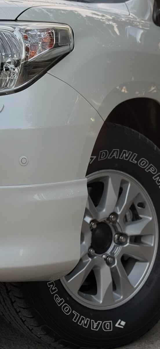 السلام عليكم
للبيع تويوتا لاندكروز ستينيه ( قطعه نادره ) سياره على وضع زيرووو جديده جدا كفاله عامه بدون صبغ او تبديل او بارد او شخوط او رصعات او حادث حتى دعاميات مالتها بلادي مكفول 

موديل 2011 السياره
 استلام الشركه بعدها ع وضع شركه كتلوكات فابلون شركه وجياسه الشركه بيها 
محرك سته سلندر حجم 4000 سبعه راكب ثلاث قطع تبريد تحكم ستيرن جهتين كراسي كهرباء فتحه سقف داخل لوك ابيض كامرا خلفيه حساسات اماميه وخلفيه ثلاجه معروفه مواصفات الستينيه مع العلم محرك بلادي وضع شركه مكفول من  كلشي 
ماشيه 37 الف فقط حقيقي 
للعلم سياره ع ايدي ماخذها  محافظ عليها جدا نضيفه 
مكاني بغداد سبير منازل
رقم سليمانيه  الجديد دولي سنويه مجدده هزه جديده 
سعرها ع رقم تصل ودلل ***********
اخوان رجاءا شراي جناي يتصل مو شراي ارفع منشور بكلمه يالله
