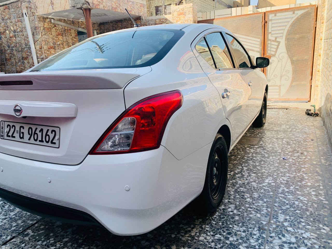 السلام عليكم

نيسان سني 2025 

المواصفات 

شاشة

تحكمات 

اشاير بلمري 

جام كهرباء 

السياره عليهه دوشمة سعرهه ٥٠٠ الف  

السيارة مكفولة كفالة عامة 

السياره باسمي تحويل ثاني يوم

ماشية 30 الف 

للاستفسار : ***********

المكان بغداد 

السعر 126 وبيهه مجال بسيط بغداد, العراق
