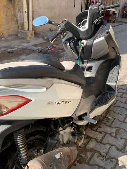 السلام عليكم
دراجة للبيع sym ياباني المحرك 125
كهربائيات جميع شغالة 
دراج نضيفة 
موقع بغداد (مدينة الصدر)
رقمي ***********

السعر 400 بيها مجال
