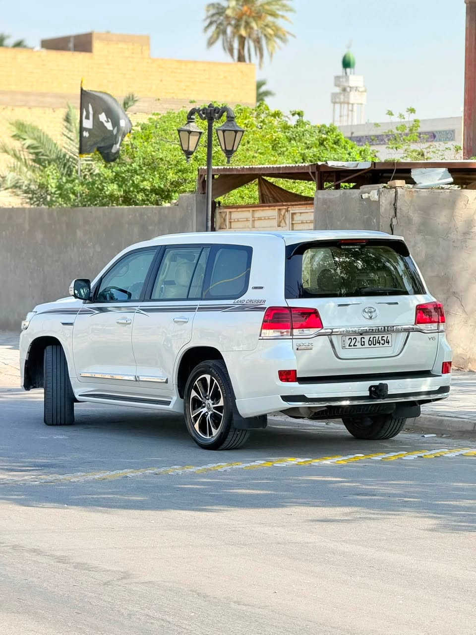 لاندكروز ساز
GXR 2021
ماشيه 77 الف حقيقي
مكينة 6 سلندر
فول مواصفات
حساسات امامي خلفي 
4 كاميرات 
جنطة كهرباء 
كشنات جلد 
تحكم كراسي كهرباء 
فتحه سلايد 
مري شفط 
تشغيل عن بعد 
محافظة على المسار 
دفع رباعي و باقي الانضمة 
و باقي المواصفات 
كفالة عامة ما عدا كارت بالباب رقم أربيل تحويل مباشر
مكانها : السماوة الرميثة 
السعر : 525$
للاستفسار : ***********
