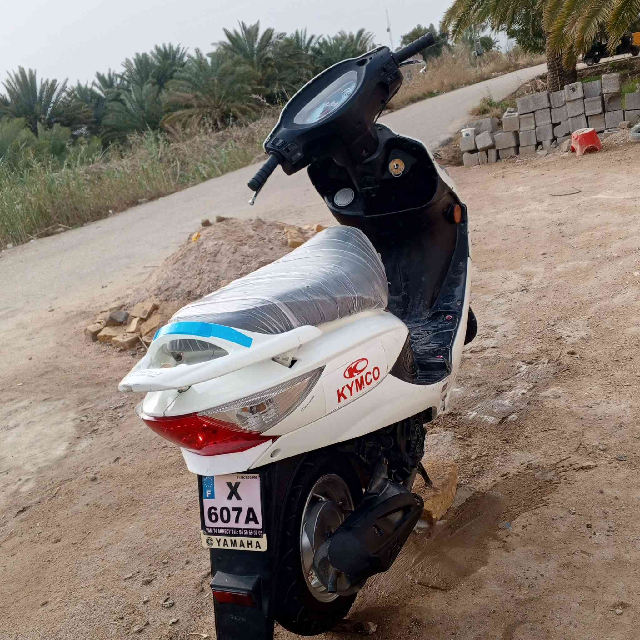 السلام عليكم كامكو للبيع ماناقصه شي شغاله نص نكره كهربئيات كيجات كلشي شغال المكان قلعة السكر اتصل على الرقم الموجود *********** السعر ب 450
