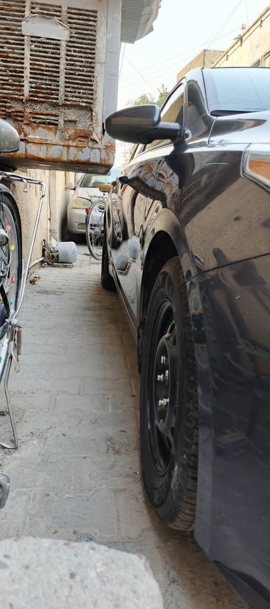 ا
بسم الله الرحمن الرحيم السلام عليكم 
فورتي 21 امريكي حادث خلفي 
سيارة نظيفه ممتعوبه ماشيه 32 
السعر  148 بخدمه الطيبين 
العنوان بغداد قرب مستشفى الطفل المركزي 
الرقم ***********
