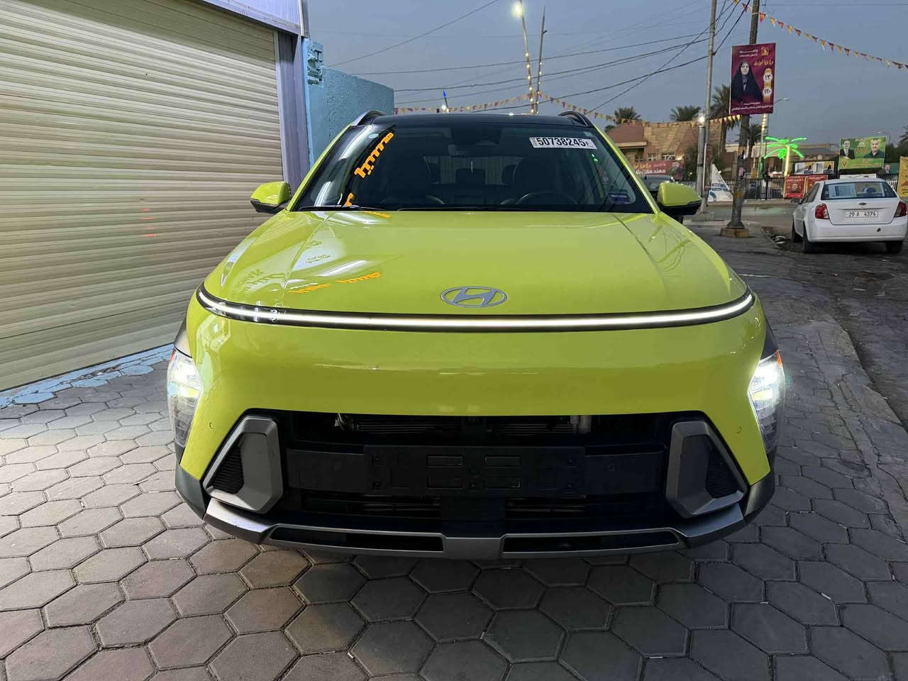 السلام عليكم .....للبيع فقط  كونا 2024 فوول مواصفات اعلة فئة .. شاشة متصله وسياقة عن طريق الريمونت  ... وارد امريكي ضرر بنيد تبديل وصبغ وتعديل بارد بحافة الجاملغ الأيسر بدون دواخل  وصور الضرر مرفقة بالمنشور .. السيارة بدون رقم ومكانها واسط الكوت المركز  
اي استفسار خاص او اتصل عالرقم 

***********
***********
السيارة معروضة ب 180
