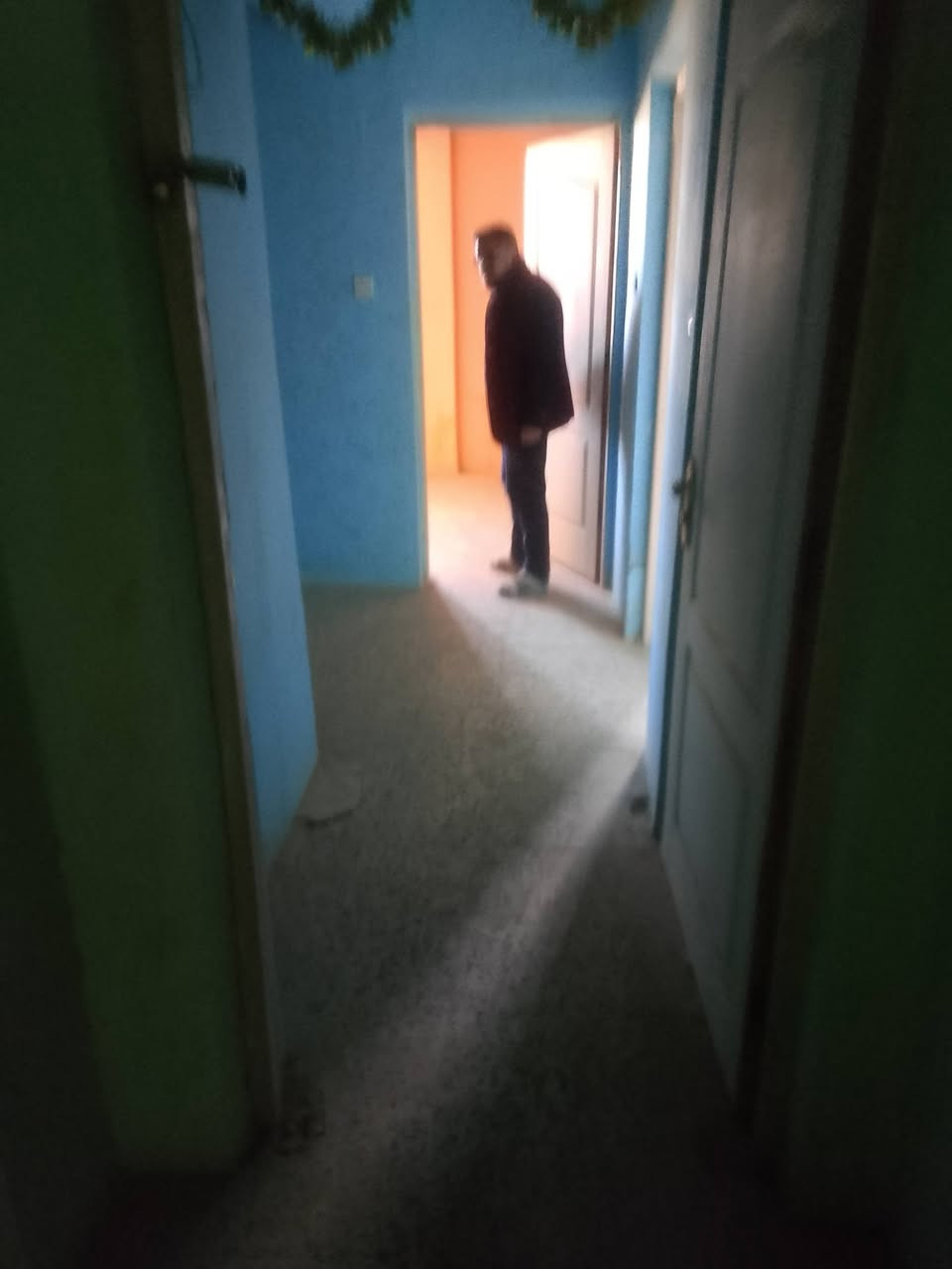 يوجد شقق عدد 8للايجار
تحتوي كل شقه على غرفتين وصحيات ممطبخ 
سعر الايجار 250الف
المكان
فلوجه  حي الجمهورية تقاطع العياده الشعبيه
فوق صيدليه الحسنه
يعني بسنتر الفلوجه
الاستفسار اكثر الاتصال
***********
ابو عباس
