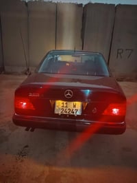 مارسدس دب موديل 92 كامله من كلشي مصبوغه عام للجماليه 75 وبيه مجال بسيط...