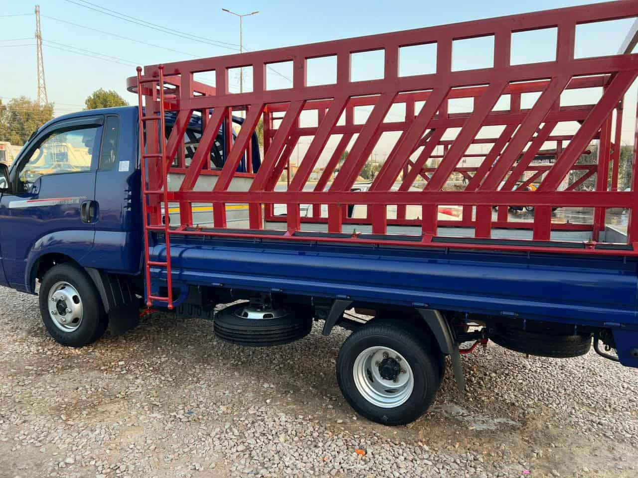 سلام عليكم شباب كيا فحل 2023 مكفوله كفاله عامه سياره واحد على واحد سبيرها ما نازل سياره نظيفه معنى الكلمه مال جناي تحويره 14 استاد 27 خمس دقم حساسات رادار سياره مفوله 
رقم موبايل *********** بي وتساب
