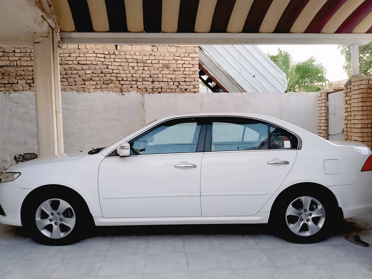 السلام عليكم
اوبتيما  للبيع 

 2009خليجي فول ماعده البصمه 

محرك 2000

 رقم بصره انكليزي تحويل مباشر 

كير ومكينه مكفوله 

السونار موجود بصور

مكان الشطرة السعر خاص

  تصال على رقم  ***********
