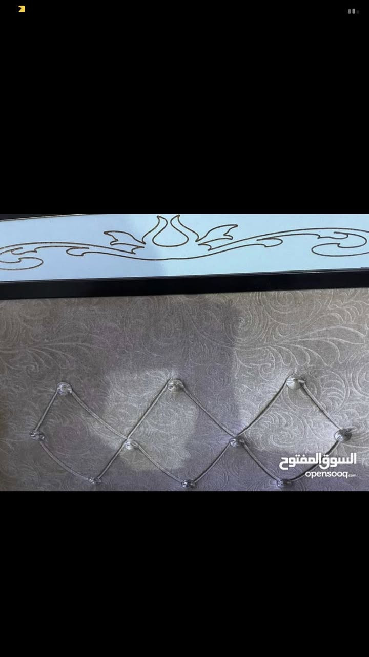 جرابي حديد ارضية خشب وجوة الخشب حديد نضيفات سعر الوحدة 65ثنين ب 120  قفل ***********
