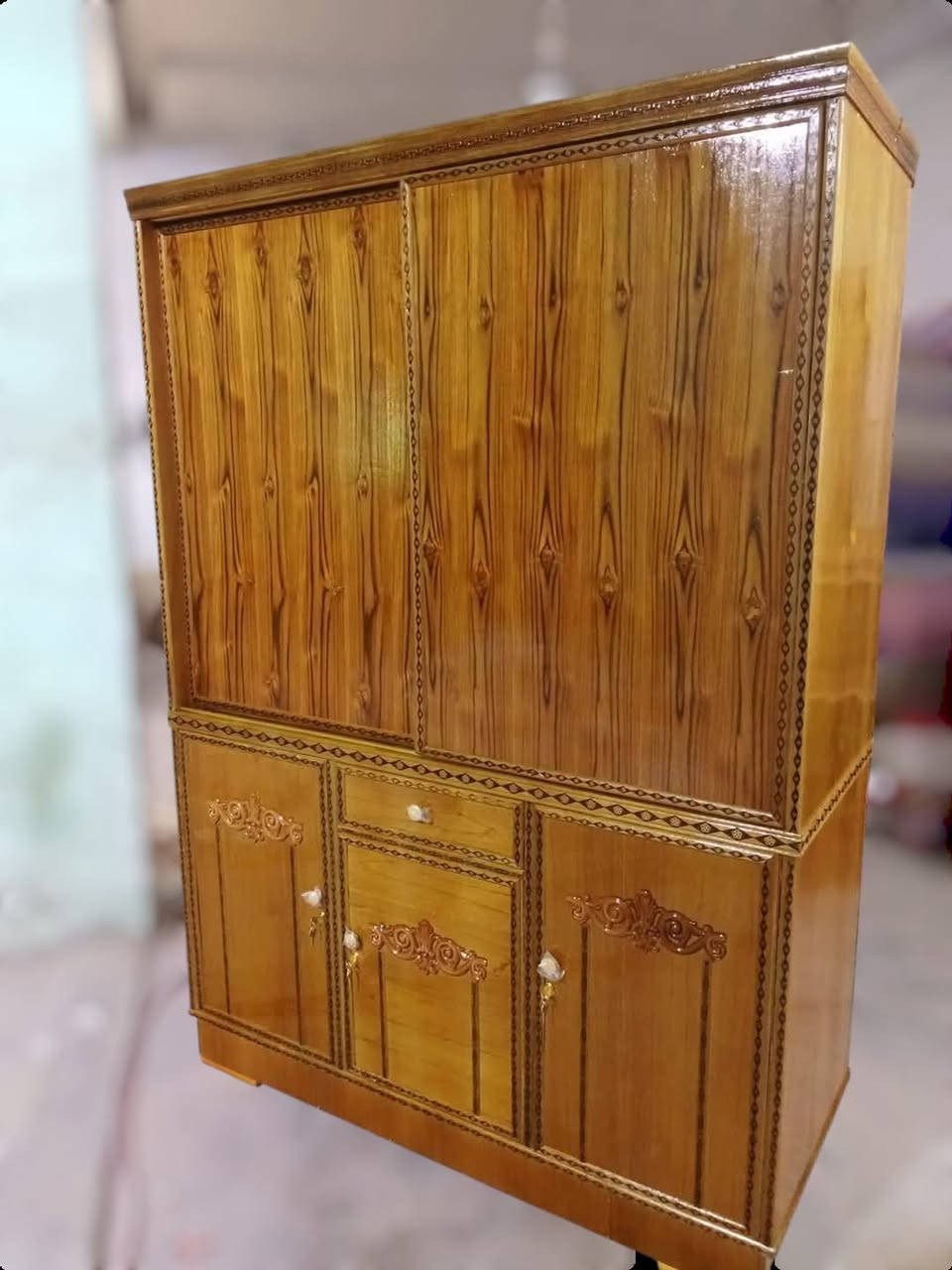 تخفيضات تخفيضات تخفيضات ٢٠%
بوفية ديكور جميلة جداً، عمل درجة أولى. 😍👍👏
سعر مناسب جداً 😍
خدمة توصيل مركز محافظة بابل. 🚗💨
***********
للتواصل عبر واتسآب أيضاً. 📱💬
ملاحظة/ كل ما نعرضه من عمل معملنا، جديد، لا نتعامل بالمنتجات المستعملة. 💯✅
