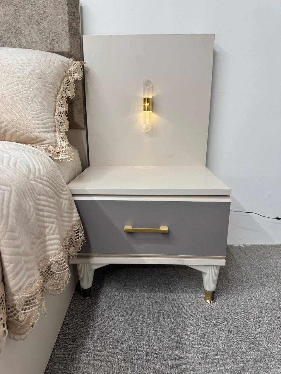 تم وصول موديل ايسباي 2 💯
هذا الموديل 10 قطع 
السرير خزانة
قياس الكنتور مع الملحق 290 سم عمق 53 سم
قياس السرير مع الكومديات 290 سم
السعر : 1،000،000 الف فقط✨
الاستفسار /***********
