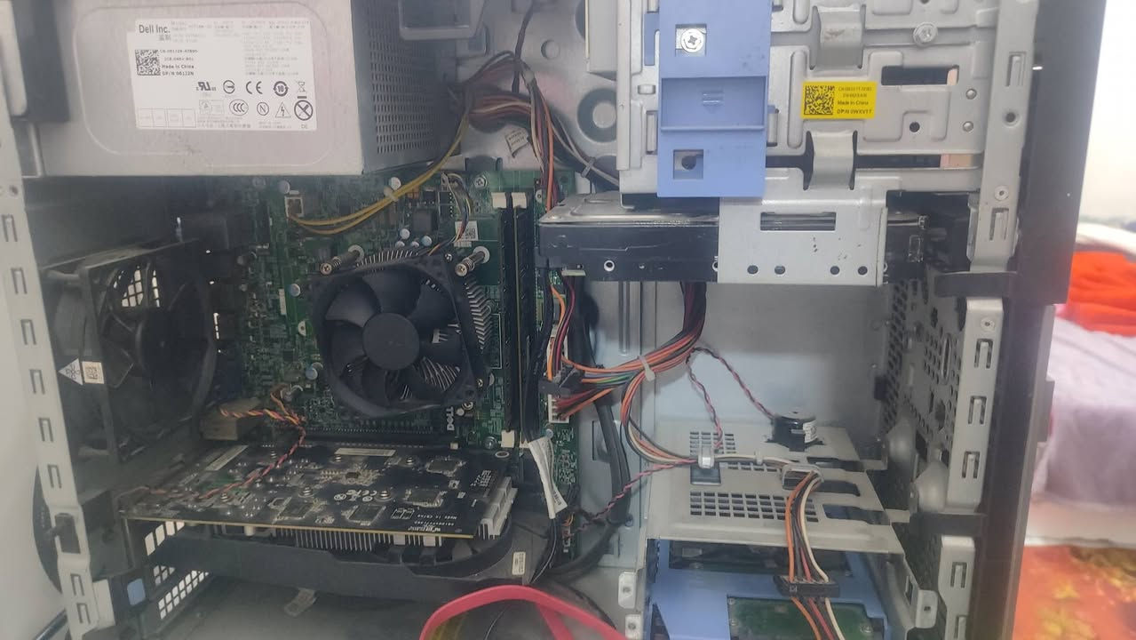 تجميعه سستم del
معالج  i5 جيل 3
رام 16
كارت الشاشه 1050ti 4g
ملاحظه بدون هارد 
سعر 100
توصيل متوفر داخل بغداد 
***********
