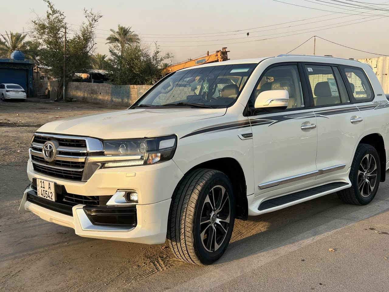 السلام عليكم للبيع لاندكروز مديل 2012محدثVXR2020اصلGXRبريم محرك كارتون كير صدر مواصفات فول للخير كشن كهربائي وشاشة عشرين ودركة عشرين وتنته مال كراند تورنك ام السماعات بسقف سيارة مصروف عليها وتحديث جيد وتخم تاير حجم 20رقم بغداد انكليزي بسمي شخصياً هزة جديدا 2027سيارة جاهزة على اخر حباية مصبوغةجماله مكفول شاصي وتحويل مكاني بغداد شاشات خلفيا وثلاجة شرط جماد ترايك 200وتحويل شرط نفس السبوع وسعر 275مع مجال سيارة شكد ما تتوقع جديدة وتراي عشرين الشراي يتصل ويدلل *********** //////
