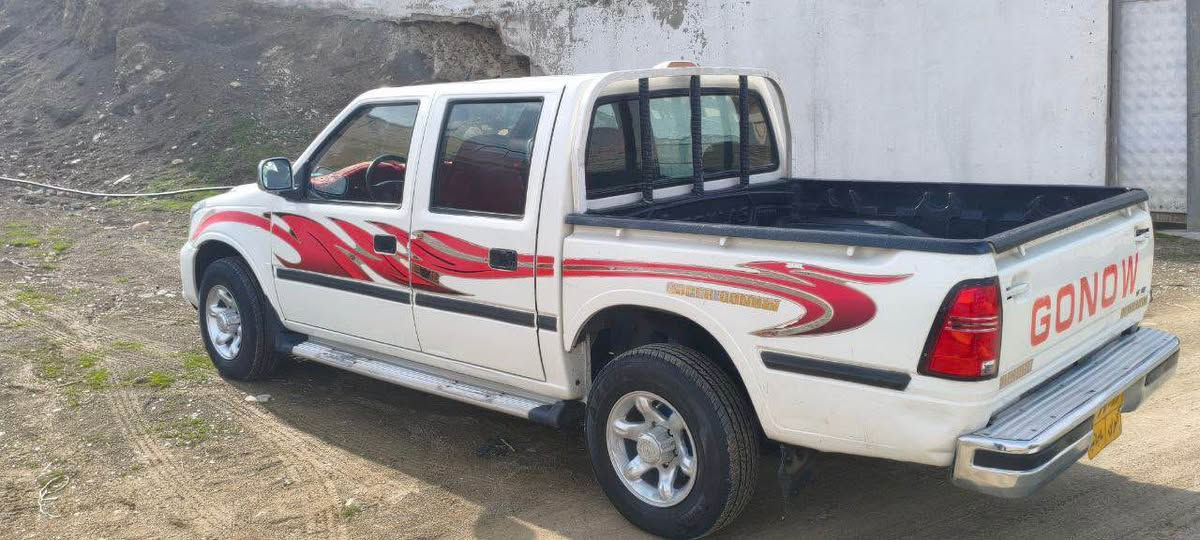 ژ.م (***********)         سەرەتا بەناوی خوای گەورە 
گۆنا (2009)  سەیارەکە بێ بۆیاخە زۆر زۆر پاک ماوەتەوە تەنها (74000) حەقیقی ڕۆشتوە گێڕو  مەکینەو ئەکسلی بەشەرت تەبرید ساردو گەرمی مەزبوت تەقەو ڕەقەی نیە سەیارەکە تنو تۆڵە چوار جام کارابای ناو سور  تاقمێ تایەی لۆکی لەسەرە کارەبای کامل مەزبوت ئیش ئەکات سەیارەکە ماڵی دۆستە شوێن سلێمانی نرخ (65$)
           T.B(سەیارەکە ساڵێکە سەنەوی بەسەر چوە) السليمانية, العراق
