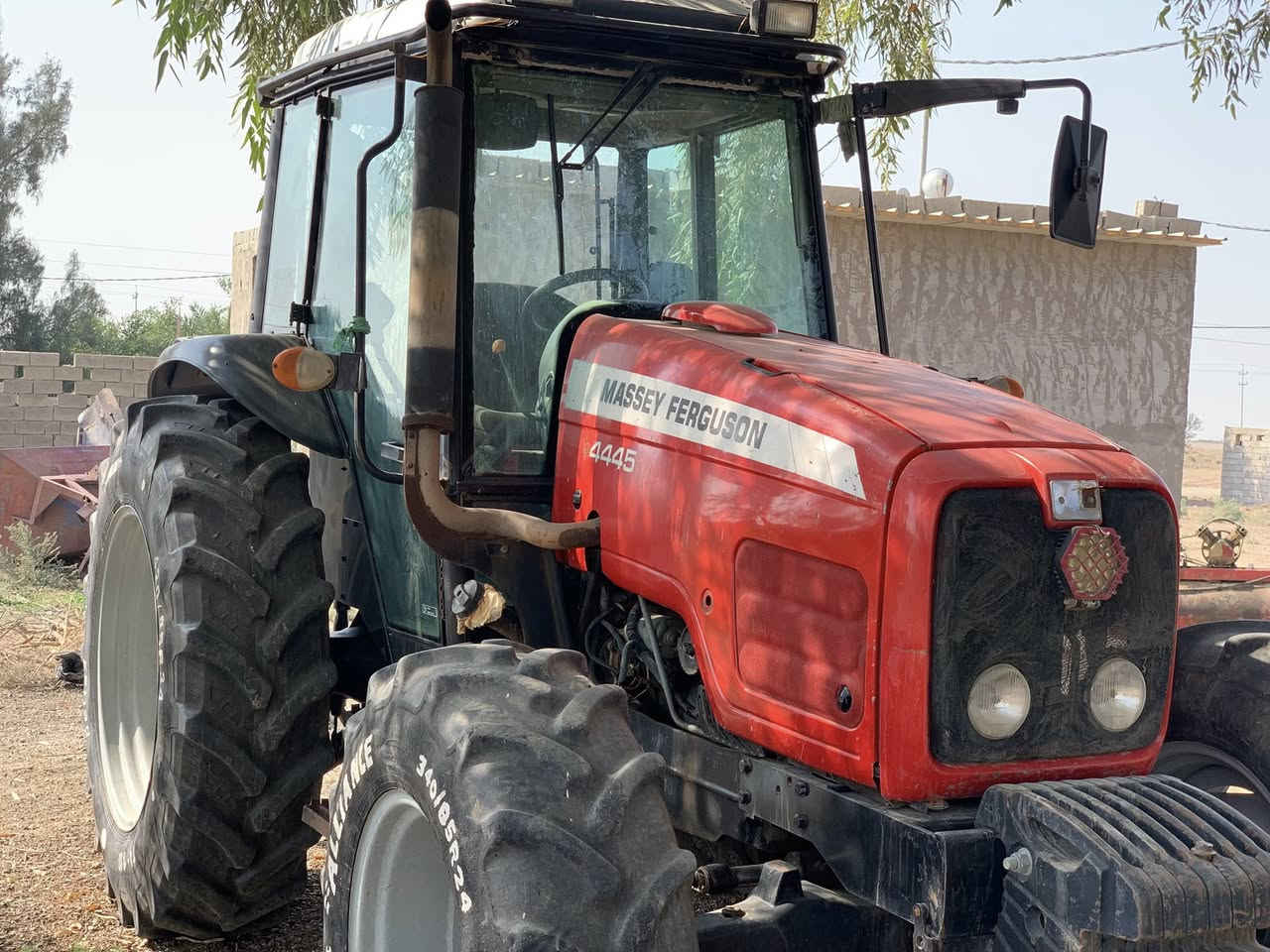 للبيع
فوركسن موديل 2015
حجم 110 سوبر 4 سلندر 
مكفولة من كل شي كير اكسل محرك 
لاتنقيص ولا تبخير مكينة على وضع الشركة 
رقم منفيس وين ما يعجبك تسجلها بأسمك
وهذا الفيديو واضح كدامك 
مكانها محافظة واسط ناحية شيخ سعد 
للاتصال ***********
